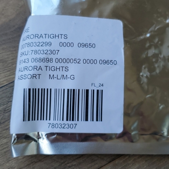 NWT FREE PEOPLE AURORA TIGHTS - Picture 3 of 3